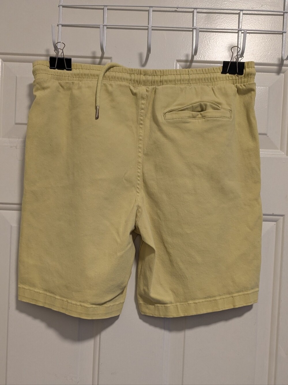 Forever 21 Men Yellow Shorts - Picture 3 of 6